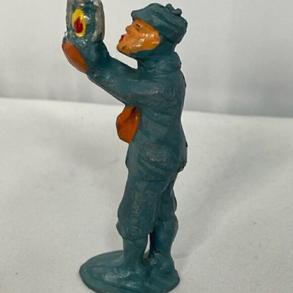 Vintage MANOIL 3.5" Figurine Lead Toy 41/16 Man Blowing Out Lantern - Picture 3 of 5